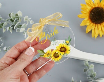 Personalised Clear Sunflower Wedding Hanger Tag | Sunflower Wedding Theme | Wedding Dress Hanger Personalised | Bridal Party Photo Ideas