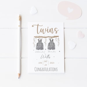 Tweeling gefeliciteerd nieuwe babykaart | Gepersonaliseerde felicitatiekaart voor pasgeboren tweelingen | Unieke en doordachte herinneringskaart nieuwe ouders