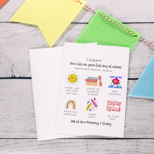 primeiro dia de escola personalizado cartão comemorativo | Estilo do ícone personalizado de volta ao cartão escolar | Design estacionário escolar de cartão comemorativo feito à mão