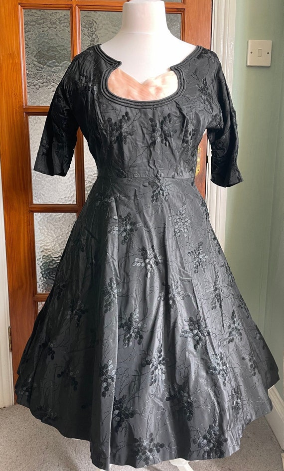 Vintage 50s black embroidered taffeta dress, prett