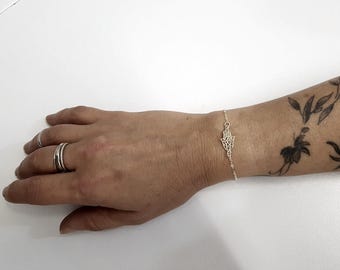 Silver Delicate Hamsa Charm Bracelet – Sterling Silver Chain Hamsa Pendant, Protection Dainty Jewelry, Evil Eye Minimalist, Gift for Her