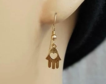 Tiny Hamsa Gold Earrings, Small  Hamsa Hand with Heart Charm, Dangle Dainty Earrings, Evil Eye Jewelry, Delicate Earnings, Gift for Her