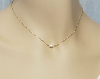 Dainty Pearl Choker Necklace, Tiny Pearl Necklace Gold, Delicate Choker Layering Necklace, Pearl necklace Gold, Pearl Jewelry Necklace