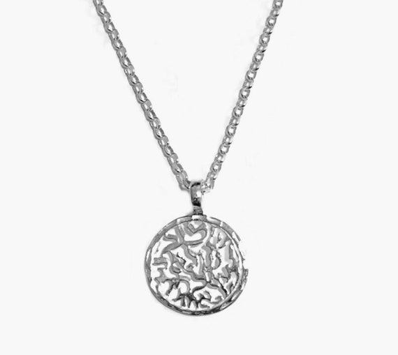 Buy 14K Gold Hamsa Pendant In Shema Yisrael Frame - Foto 6