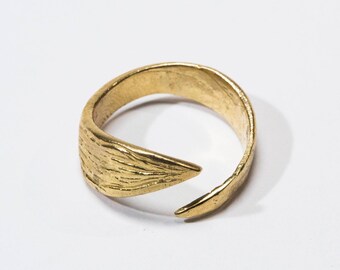 Offener Blatt Ring aus Messing, minimalistischer Schmuck