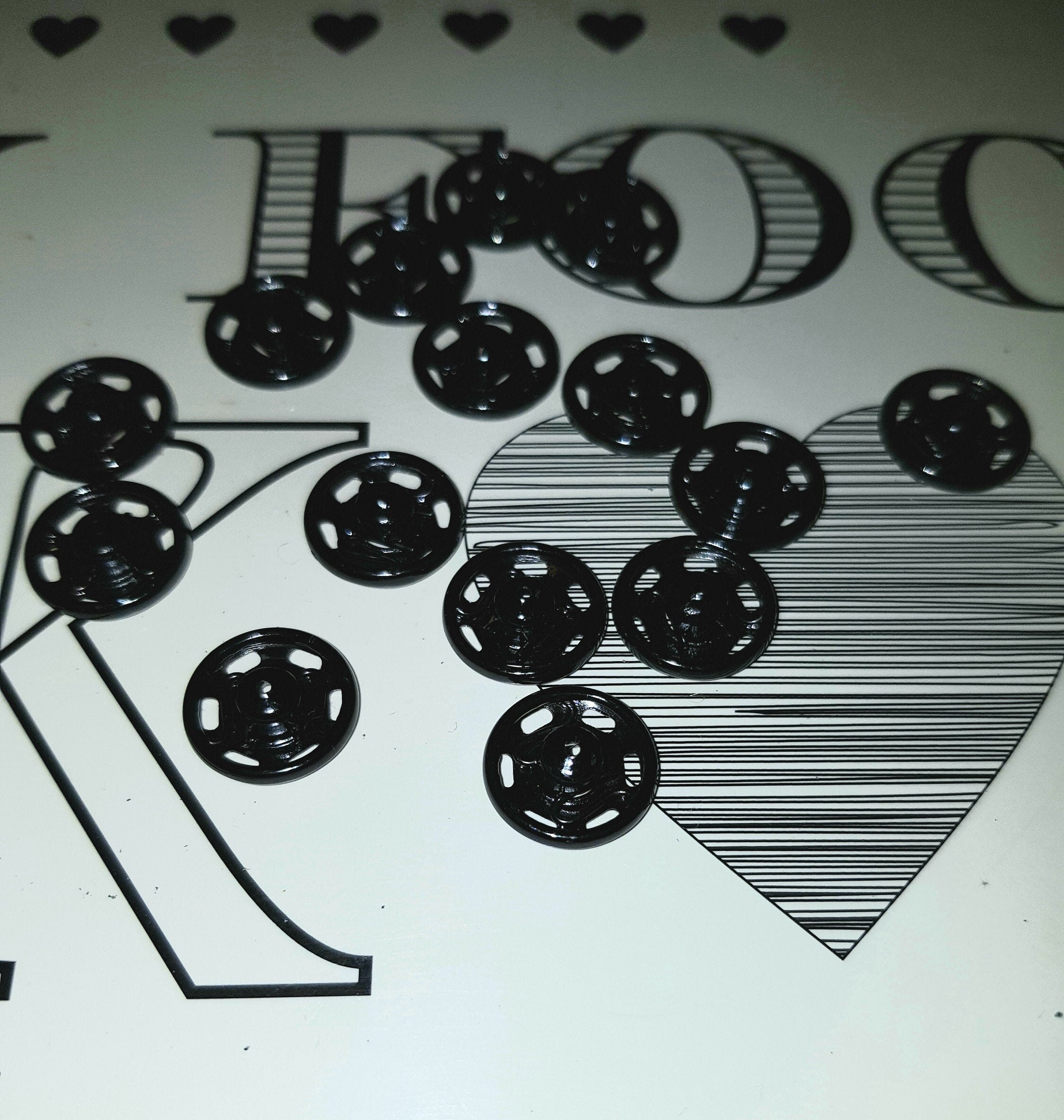 Vintage Newey snap fasteners press studs. Black size 4 Etsy.de