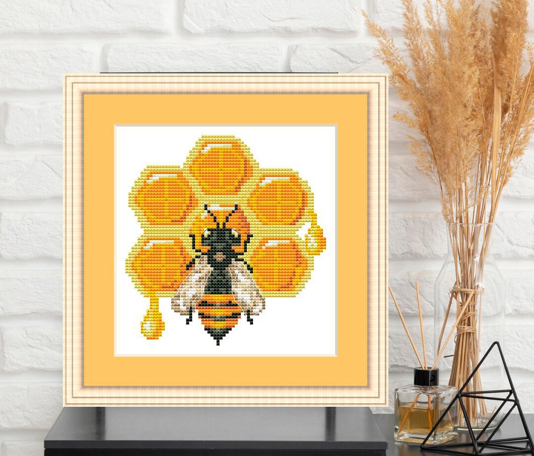 Bee in Honeycomb Cross Stitch Pattern PDF Modern Printable - Etsy