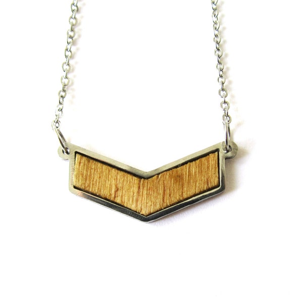 Collier en bois et en acier inoxydable | Pendentif en chevron