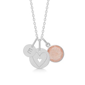 Tu corazón en mi corazón / collar de letra de plata • Regalo para mamá • Collar secreto • Mensaje oculto personalizado • Regalo de cumpleaños para ella