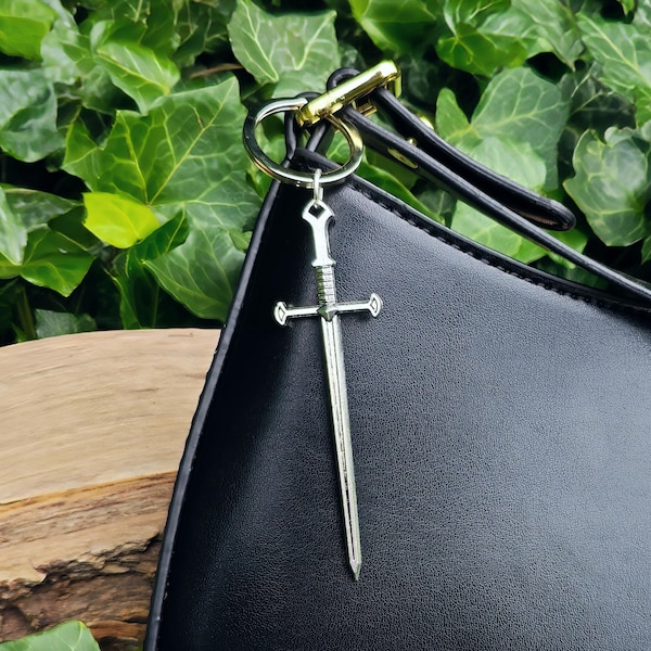 Sword bag charm, Fantasy keychain, Cool medieval keyring Gothic accessory for keys handbags or backpacks, Gift for gamer, Clasp or ring, 8cm
