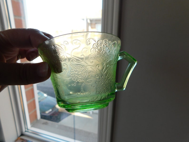 30's Florentine Green Depression Glass Cups and Saucers Etsy