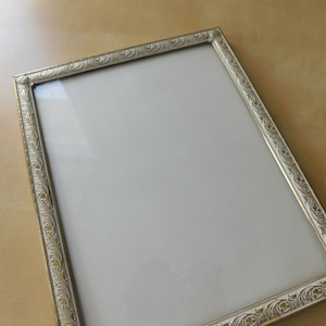 8 x 10 Vintage White Washed Gold Metal Frame with An Embossed Design - Comes with  Multi Photo Matting