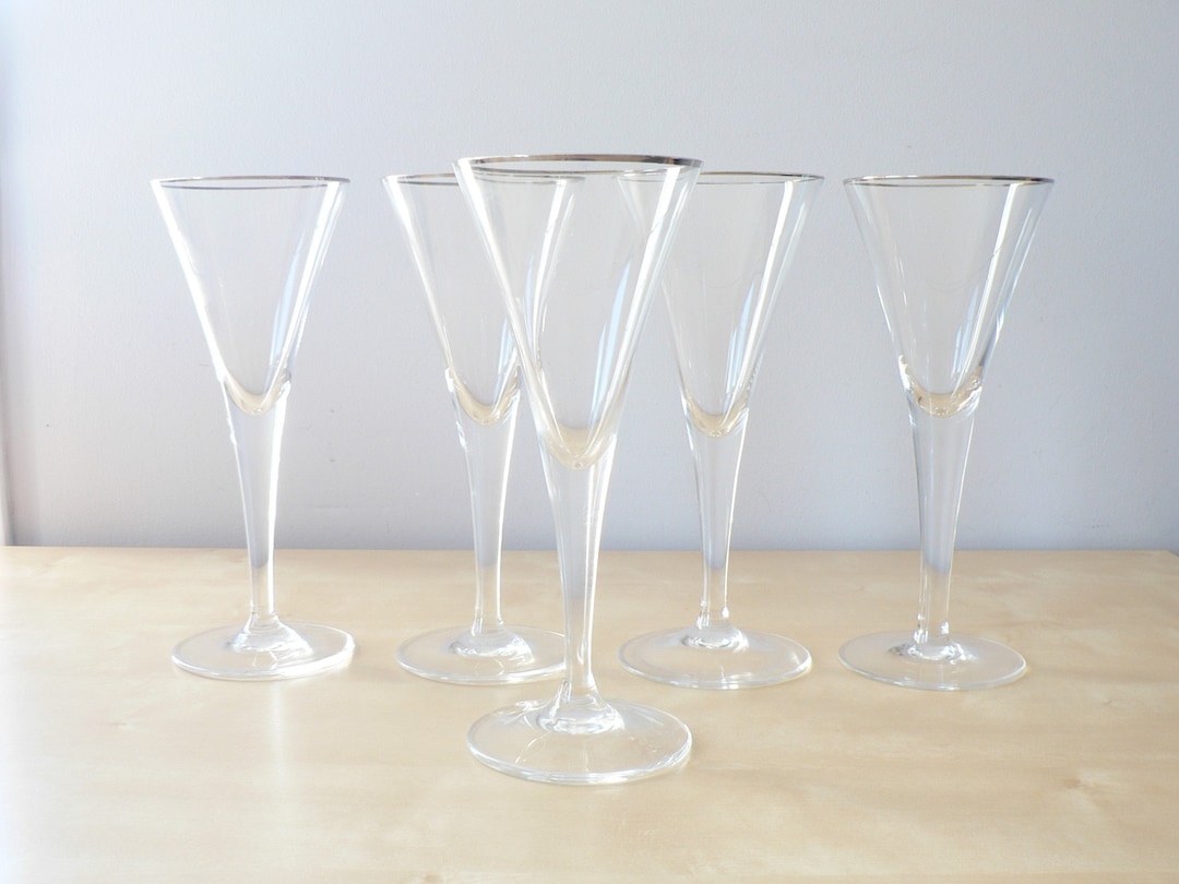 5 Tall Crystal Champagne Flutes With Thin Silver Rims 10 Fl. Oz Fluted