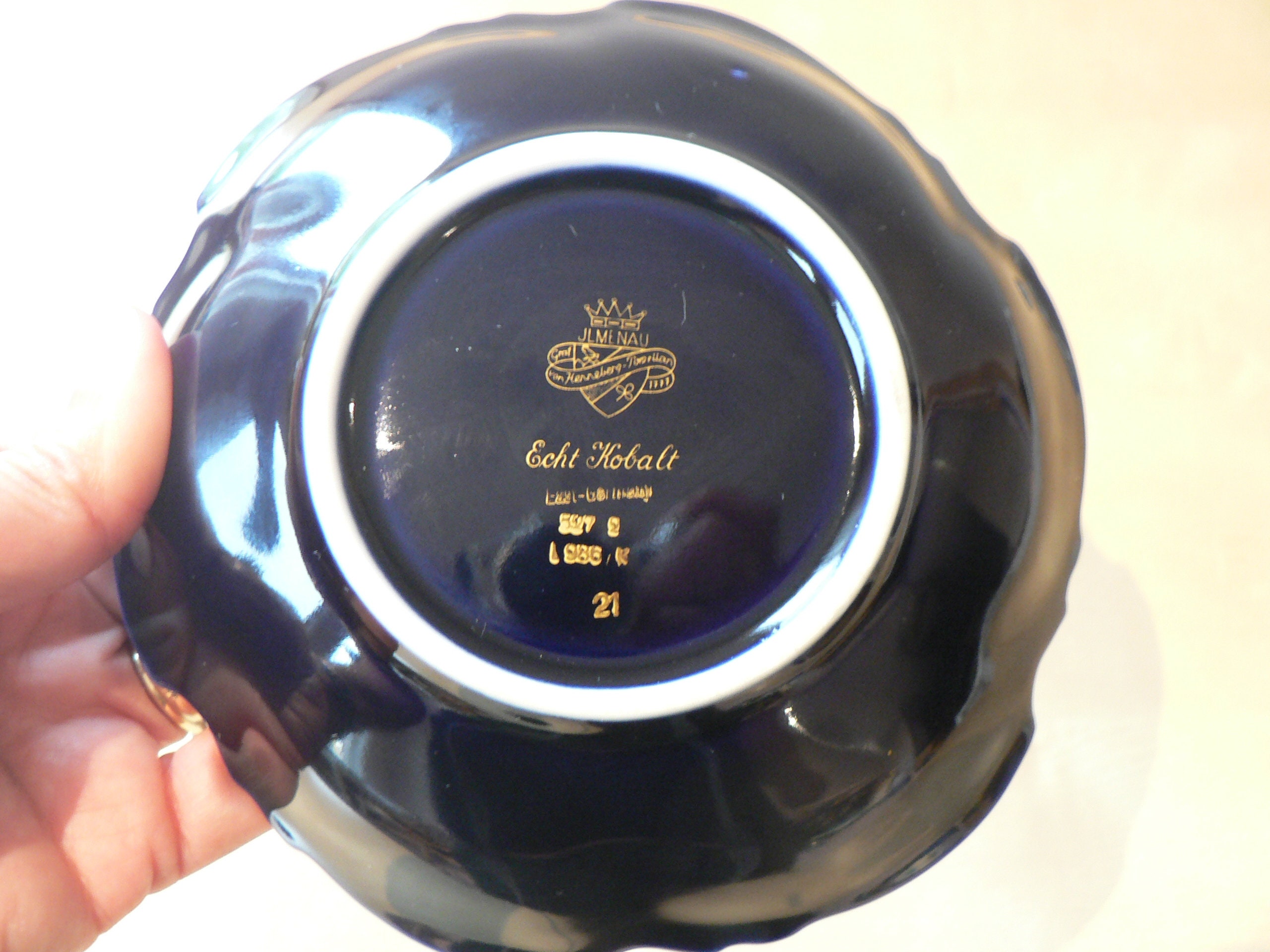 ヴィンテージ コバルトブルー 磁器皿：ドイツ風花模様の金彩トリム