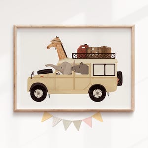 Lámina infantil con estampado de animales de safari en coche – Decoración de pared para aventuras en la jungla