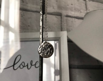 Silver Hammered Disc Necklace