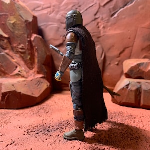 Star Wars Vintage Collection Mandalorian Cloth Cape 3.75 inch