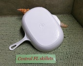 Le Creuset Rectangle Oval White Enameled Cast Iron Grill Skillet Made in France Circa Unknown Vintage Near Mint To Mint Condition