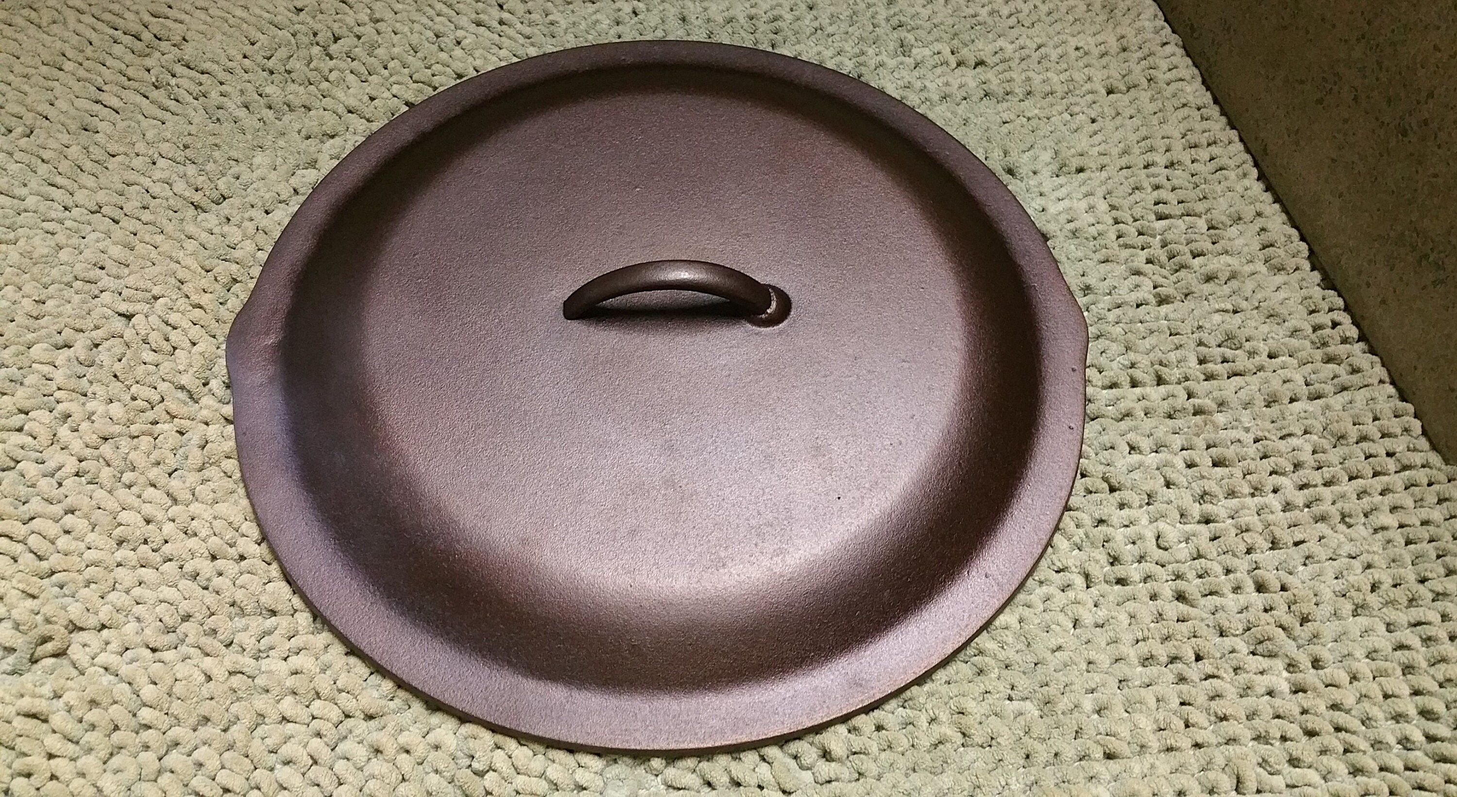 best cast iron skillet with lid