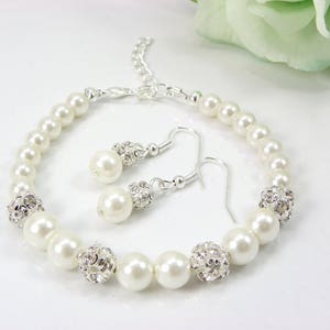 Bridesmaid Gift, Pearl Bridal jewelry set, Bridesmaid pearls Bracelet And Earrings pearl Bridesmaid Necklace, Bridal Party Accessories gifts