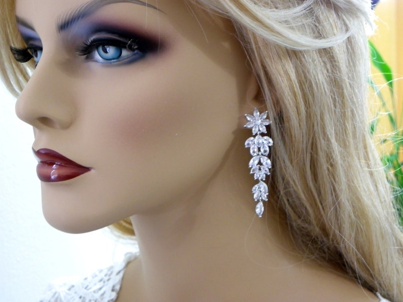 Crystal zircon earrings Bridesmaid Gift clear zircon Teardrop earrings Chandelier zircon earrings Zircon earrings wedding earrings