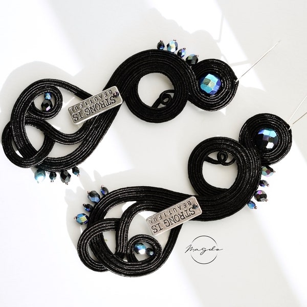 Große schwarze Soutache Ohrringe, S förmige Ohrringe, Ohrringe mit Wirbeln, extra lange schwarze Ohrringe, extravaganter Schmuck, Infinity Ohrringe