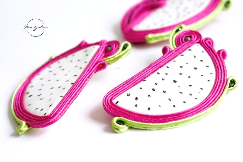 pitaya earrings and pin dragon fruit earrings and pin tropical set Soutache earrings in hot pink and green with matching soutache brooch
