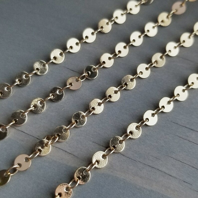 4 mm runde Scheibenkette – Goldfarben – Meterware, 1, 3, 10 oder 25 Fuß – Paillettenkette, verlötete Glieder – Nickelfrei Bild 3