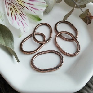 Large Flat Oval Hoop - Antique Copper &gt;&gt; 2 pieces - 26 x 18mm - Open, Wire Oval Hoop, Genuine Copper Plating, Lead-Free, American Made