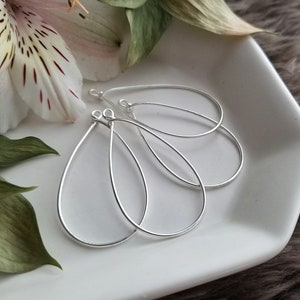 Teardrop Wire Frame - Antique Silver >> 2 pieces - 45mm - Pear Shape, Round Wire Frame, Sterling Silver Plating, Lead-Free, American Made