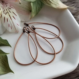 Teardrop Wire Frame - Antique Copper >> 2 pieces - 45mm - Pear Shape, Round Wire Frame, Genuine Copper Plating, Lead-Free, American Made