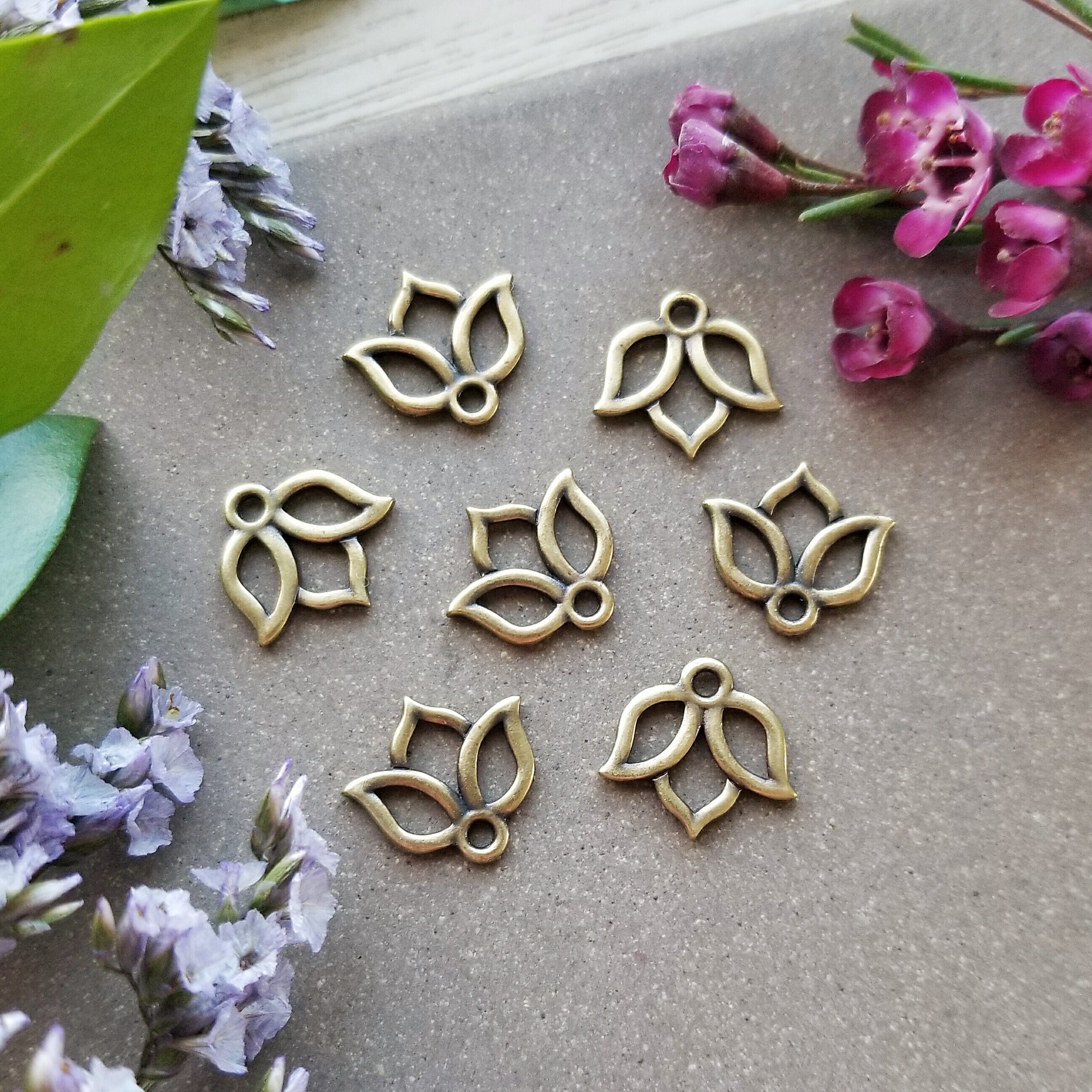 Small Lotus Charm - Antique Brass >> Bulk, 4 or 10 Pieces - Open