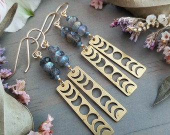 Flashy Labradorite Moonphase Earrings >> Flashy Blue and Gray Labradorite Gems with Brass Moon Phase Charms >> Gemstone, Boho, Luxe