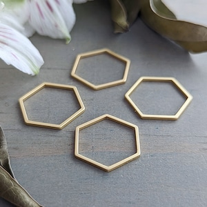 Satin Gold Hexagon Links &gt;&gt; 4 or 10 pcs, Electroplated Pewter Component, Size: 18mm, Boho, Geometric, High-Quality, Nickel-Free