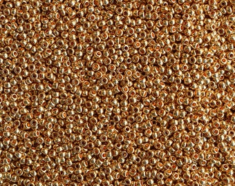 11/0 Light Gold Metallic #18304 - Size 11 Czech Round Seed Beads - 23 gram tube - 11/0 seed beads 11-18304