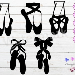 Puede incluir: Imágenes de siluetas negras de zapatillas de ballet en varias poses. La imagen incluye varios pares de zapatillas de punta con cintas y lazos, perfectas para manualidades o diseños con temática de danza. La imagen también incluye iconos de tipo de archivo.