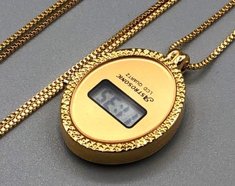 Vintage 70s 80s NOS Chic LCD Digital Quartz Gold Tone Oval Necklace PENDANT Watch