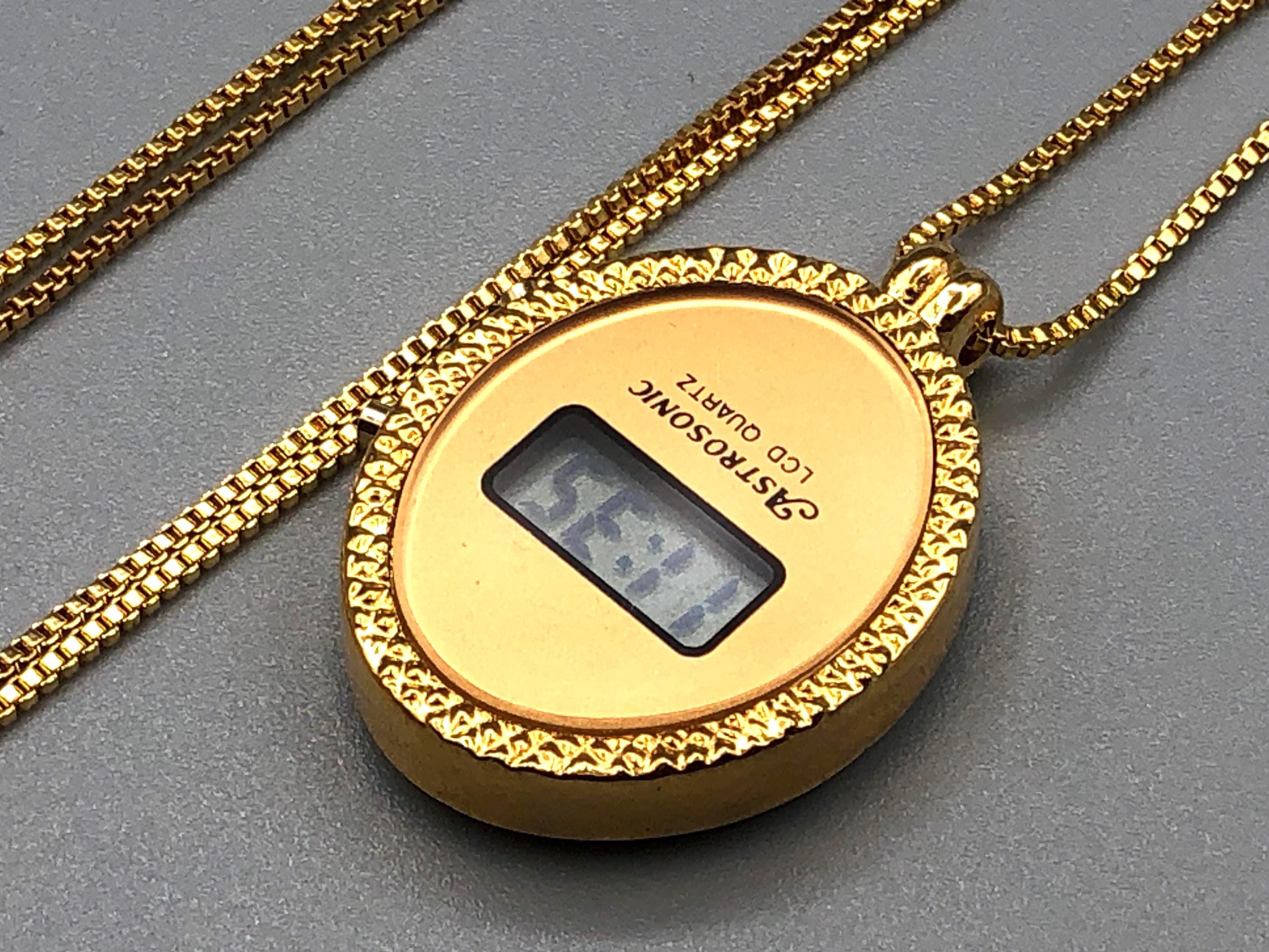 時計 Jerry Watch & necklace Vintage 70s 80s NOS Chic LCD Digital Quartz Gold Tone Oval