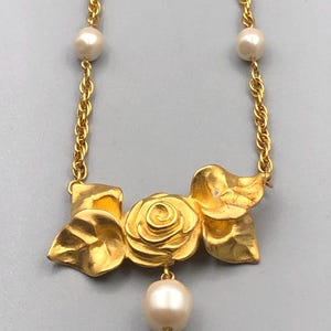 Vintage 1980s 1990s GIVENCHY Gold Tone Rose Motif CHOKER NECKALCE  Pearls 80s 90s Statement Runway