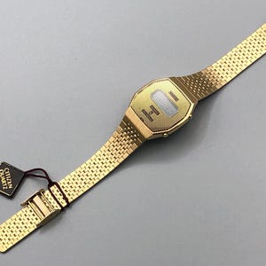 NOS Vintage 70s 80s CITIZEN CRYSTRON Lc Quartz Lcd 4-095855  50-6028 As Is For Parts Bracelet, Case, Crystal, Module.