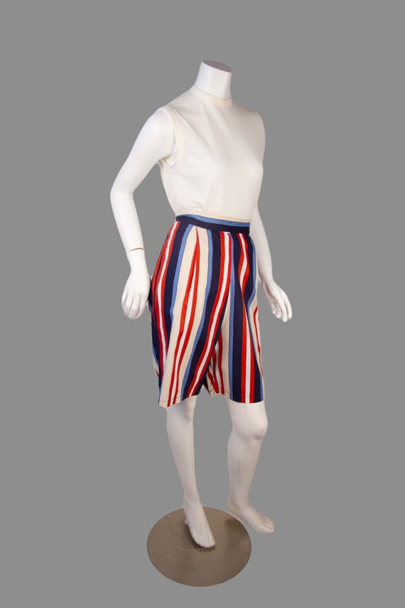 1950s Vintage Shorts, 50s Bermuda Red, White & Bl… - image 2