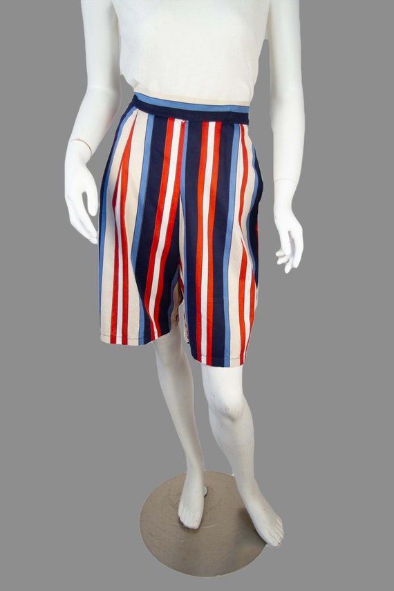 1950s Vintage Shorts, 50s Bermuda Red, White & Bl… - image 3