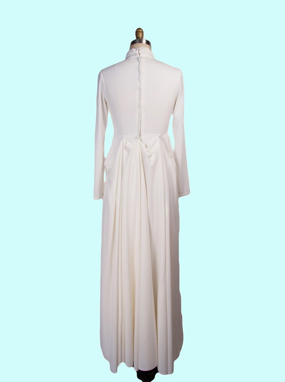 VINTAGE 1970s Wedding Gown, White Gown With Semi … - image 7