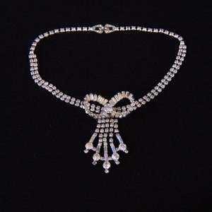 1940s Vintage Halskette, 40s Silberfarbene Strasshalskette, Brautschmuck, Hochzeitsschmuck
