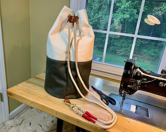 The Mitty Ditty - Ditty Bag - Natural and Green Waxed Canvas