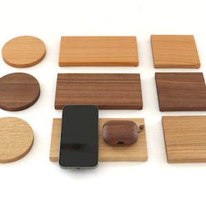 Wireless charger made of wood, personalized with engraving, dual QI inductive charging station 15 W, solid wood made of oak,walnut or cherry