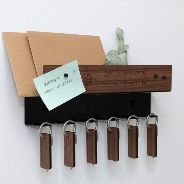 Schlüsselbrett mit Haken und Ablage aus Holz für 6 Schlüssel mit  Pinwand & individueller Gravur personalisiert