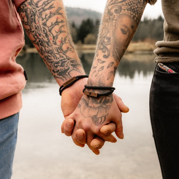 Armband aus Segeltau mit Holz, verdeckter Magnetverschluss, verschiedene Farben und Holzarten, als Armband und Halskette mit Gravur