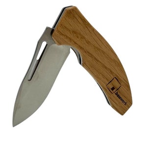 Pocket knife with wooden handle and engraving made of walnut, oak, cherry wood, personalized with name, initials, logo