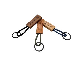Personalized Wood Keychain with Engraving and Rope – Custom Gift for Him or Her – Handmade by STREIFHOLZ
